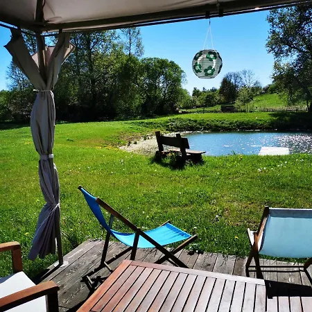 Jagodowy Sad - Z Dwoma Ogrodkami شقة